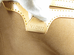 VI0977